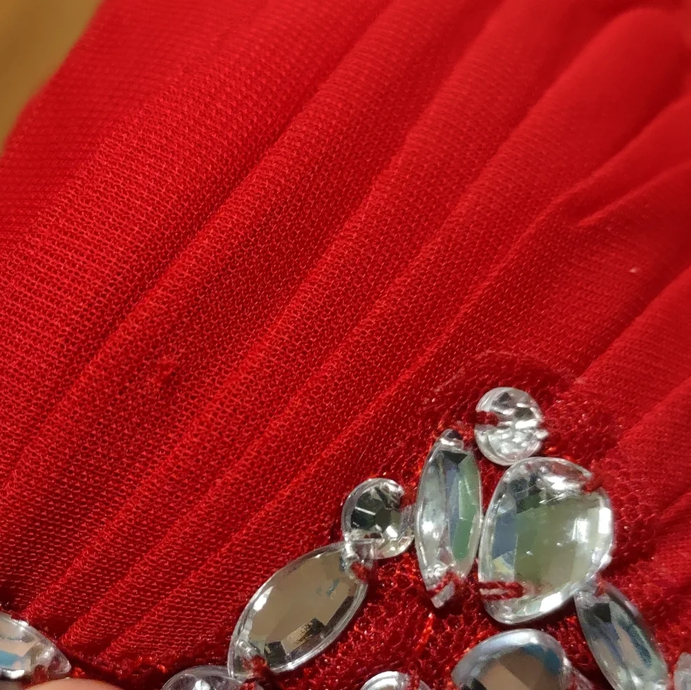 Red Xtraordinary Homecoming Dress Size 5 Juniors - Picture 9 of 10